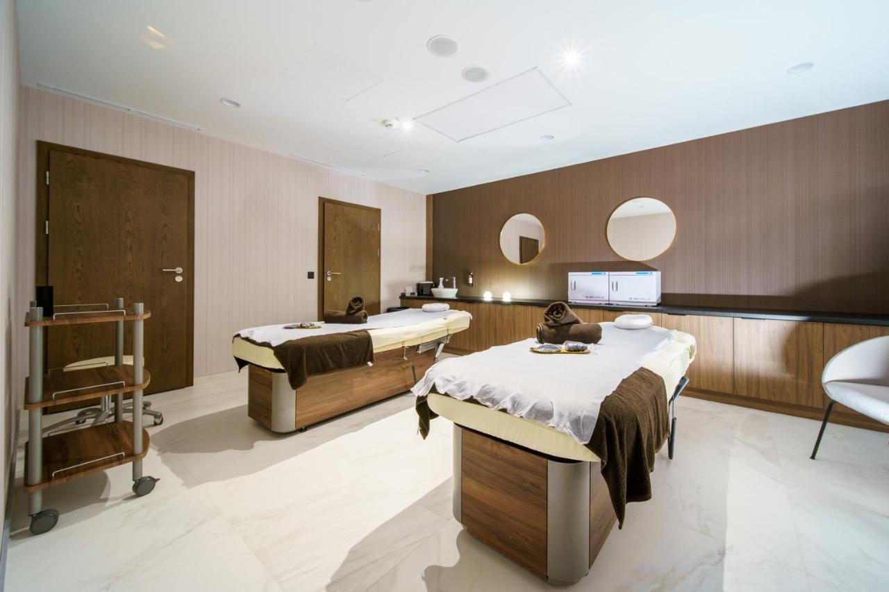 Elements Hotel&Spa Świeradów-Zdrój Екстериор снимка The spa at The Dorchester