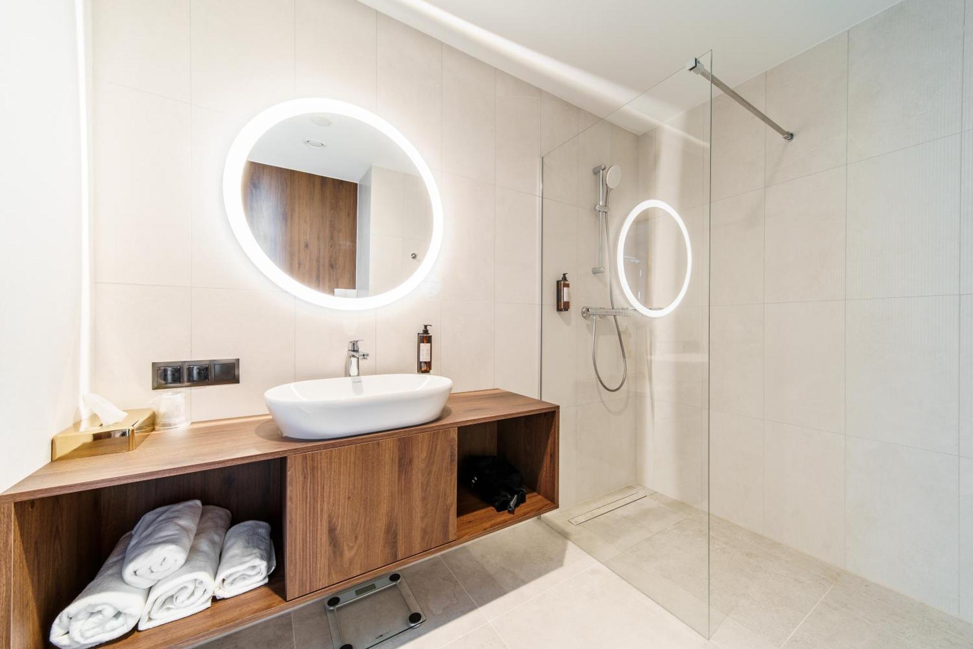 Elements Hotel&Spa Świeradów-Zdrój Екстериор снимка Bathroom